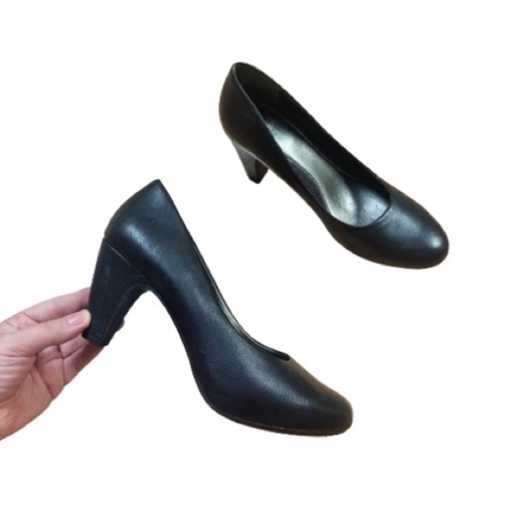 Easy Spirit Black Leather Anti Gravity Heels Womens Size 8.5